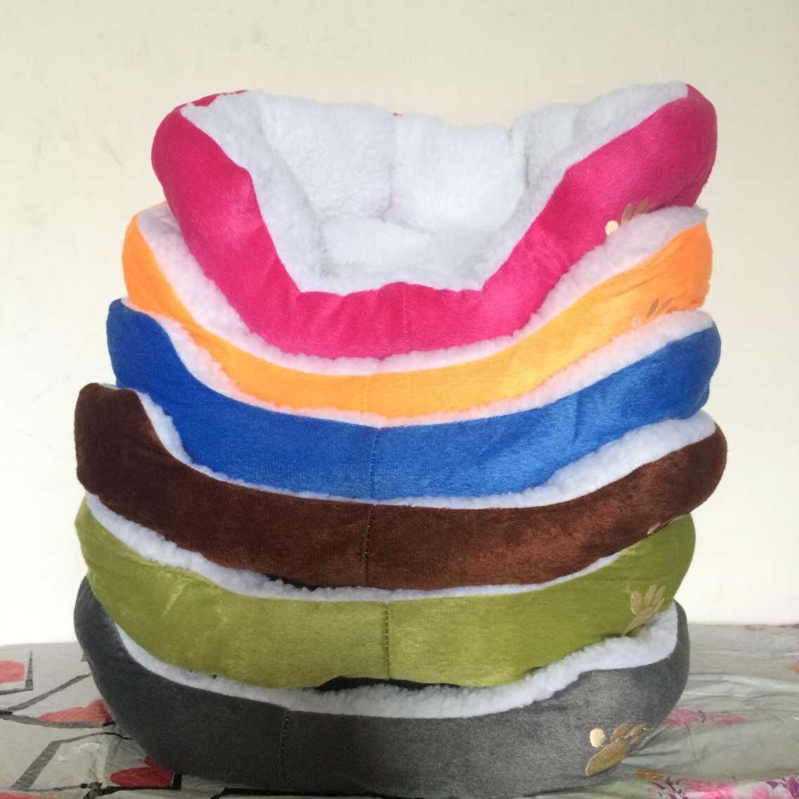 Hot Selling Dog Bed - Lambswool, Small Size Pet Supplies